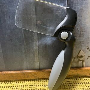 Ergonomic Black and White Magnifying Glass
